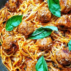 Spaghetti & Meatballs A picture of Spaghetti & Meatballs.