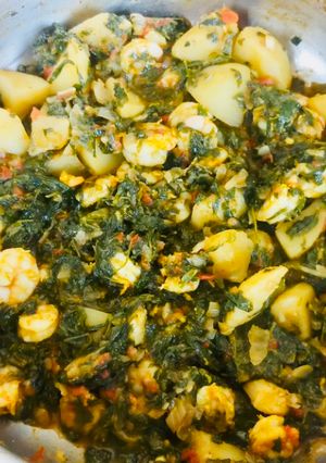 A picture of Prawns in Methi with potatoes.