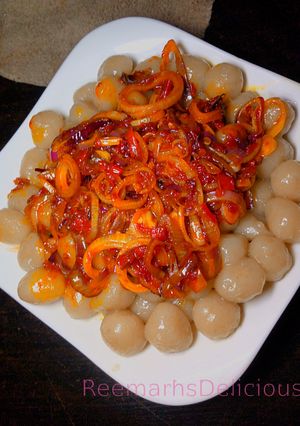 A picture of Dan Sululu (Cassava Balls).