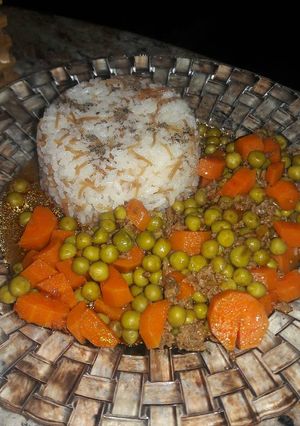 صورة لوصفة يخنه البازيلا والجزر