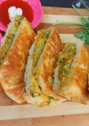 मसालेदार सैंडविच (Masaledar Sandwich recipe in hindi) रेसिपी मुख्य फोटो