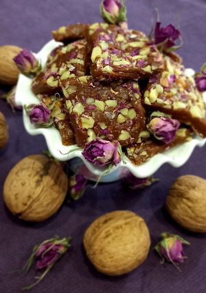 عکسی از دستور حلوا گردویی رژیمی