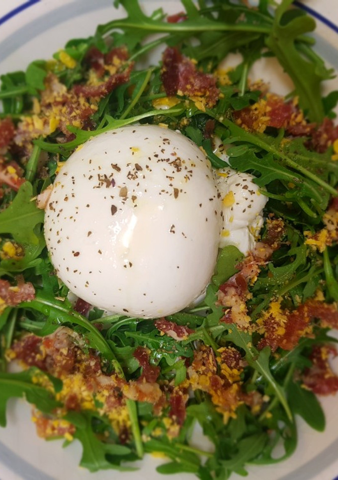 Una foto de Burrata ibérica
