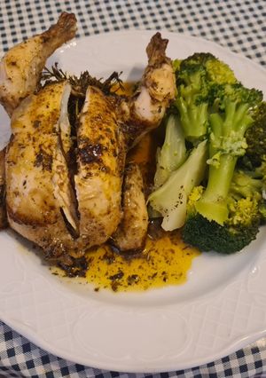 Una foto de Picantones al horno a la provenzal