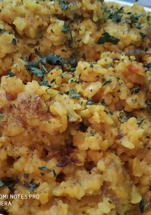 A picture of Dry Moong Dal(yellow).