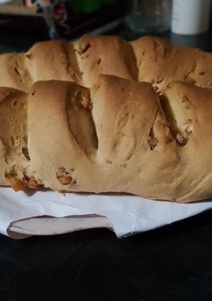 Una foto de Pan casero con chicharrón 🥰