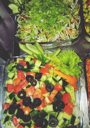 A picture of Fresh Garden Salad.