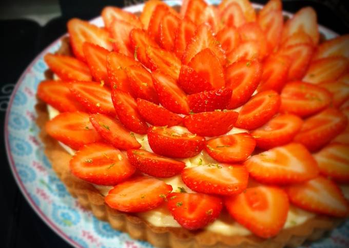 Tarte aux fraises, vanille et citron vert