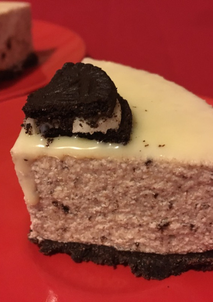 Una foto de Tarta de yogur griego de stracciatella