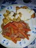 Pechugas al curry con zanahorias salteadas