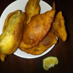 A picture of Cinnamon mandazi.