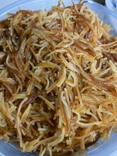 صورة لوصفة شعيريه مقليه (بلاليط)