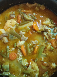 Una foto de Arroz con menestra y carne