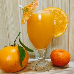 A picture of Fresh Orange Juice 🍊🍊🍊.