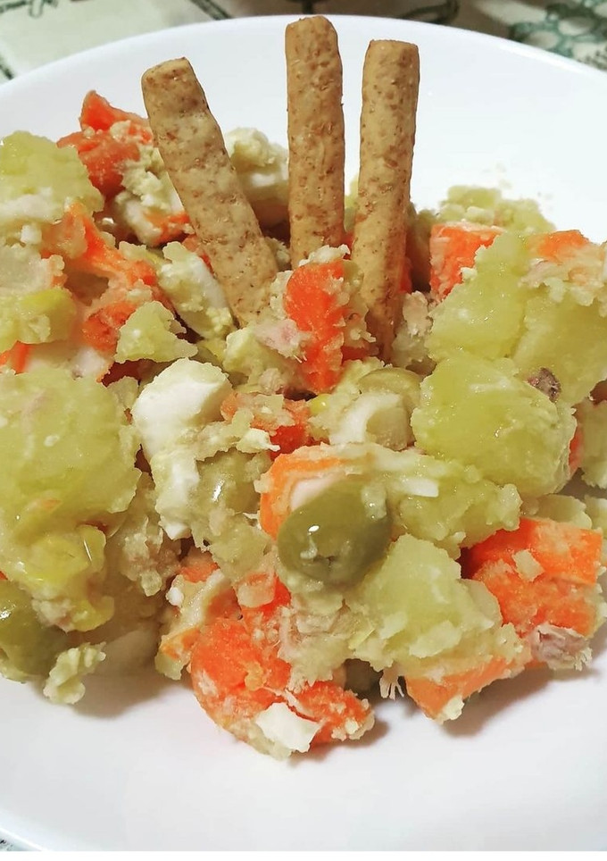 Una foto de Ensaladilla de verano🥕🥔