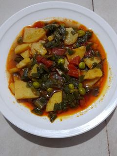 हरी प्याज़ की मिक्स सब्जी (hari pyaz ki mix sabzi recipe in Hindi) रेसिपी मुख्य फोटो