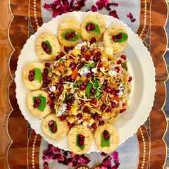 A picture of Papdi chaat.