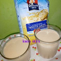 A picture of Oat smoothie.