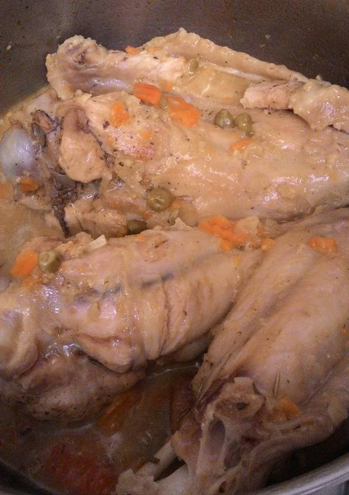 Una foto de Alitas de pavo en salsa