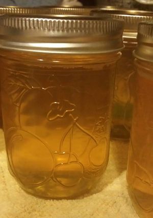 A picture of Corn cob jelly.