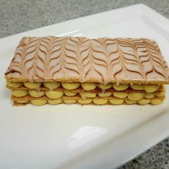 A picture of Mille feuille or custard slice.