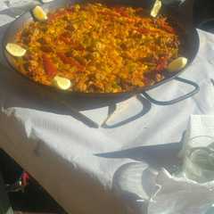Una foto de Paella valenciana