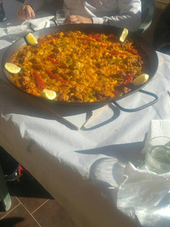Una foto de Paella valenciana