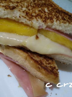 Una foto de Sándwich de piña