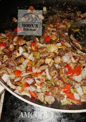 A picture of Beef sauce.
