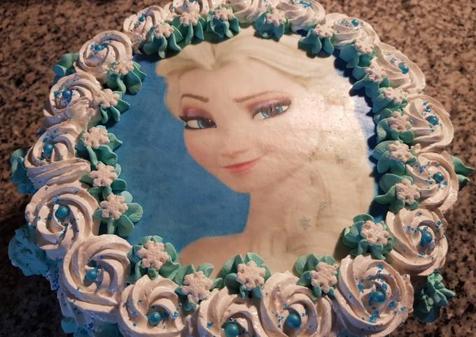 Decorar tarta de Frozen 2 con azúcar
