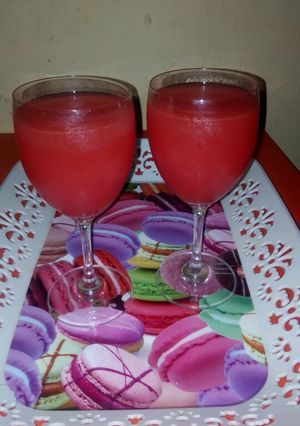 A picture of Water melon juice.