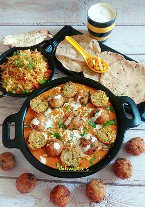 મકાઈ પનીર કોફતા કરી જૈન (Corn Paneer Kofta Curry Jain Recipe In Gujarati) રેસીપી મુખ્ય ફોટો