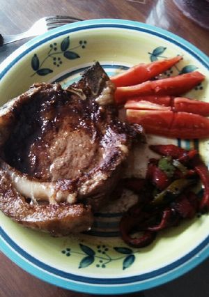 Una foto de Chuleton con pimientos