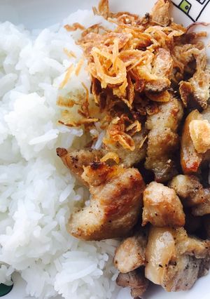 รูปของ หมูสามชั้นทอดกระเทียมพริกไทย