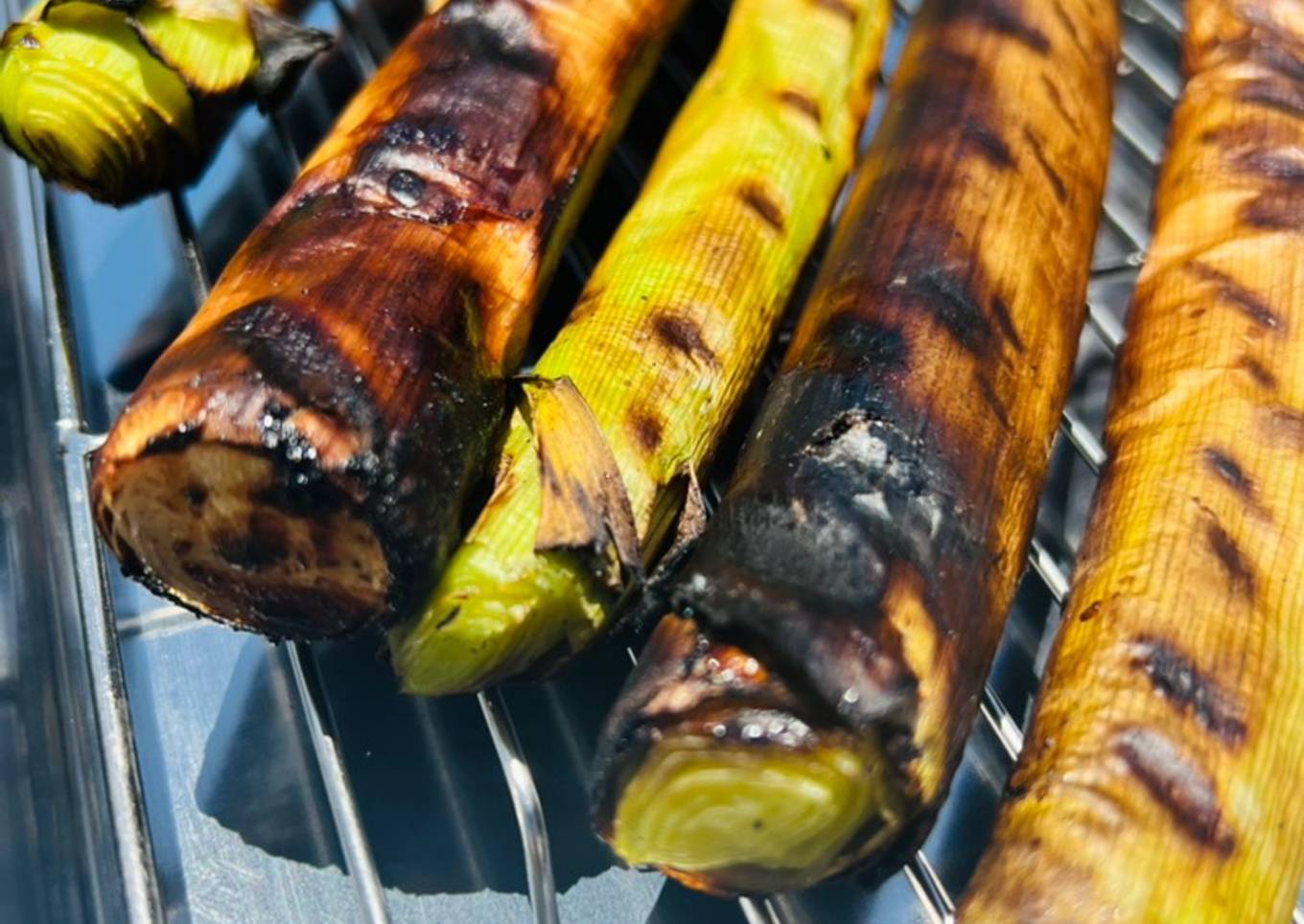 Poireaux rôtis au #BBQ et une crème mozza