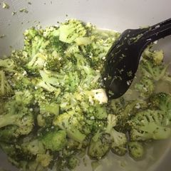 Butter Garlic Broccoli 🥦* vegetarian * A picture of Butter Garlic Broccoli 🥦* vegetarian *.