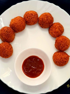 लौकी सूजी अप्पे (lauki suji appe recipe in Hindi) रेसिपी मुख्य फोटो