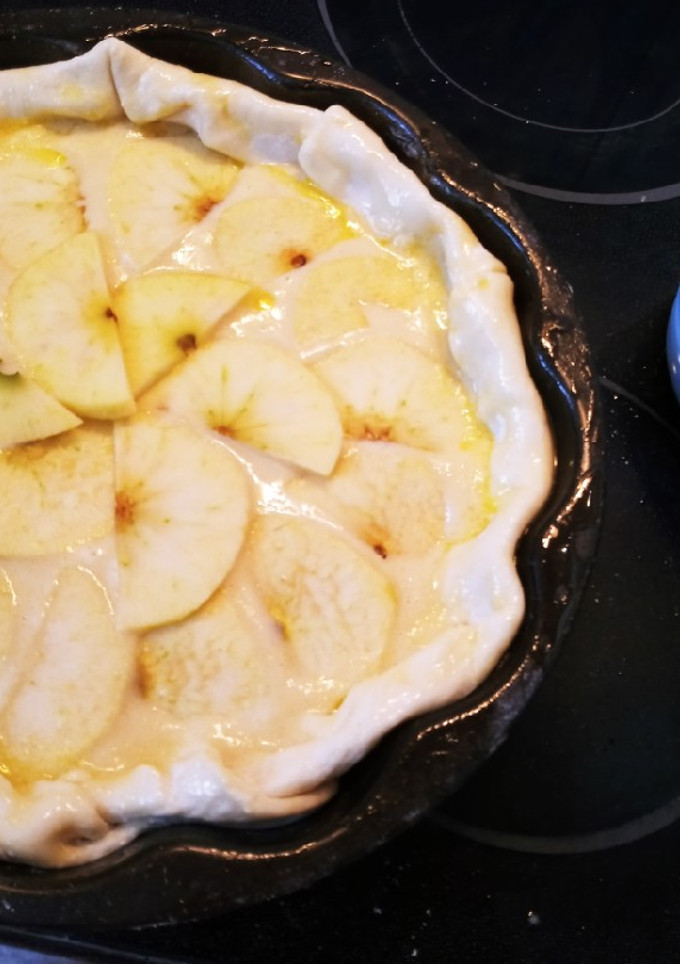 Una foto de Tarta de manzana con hojaldre