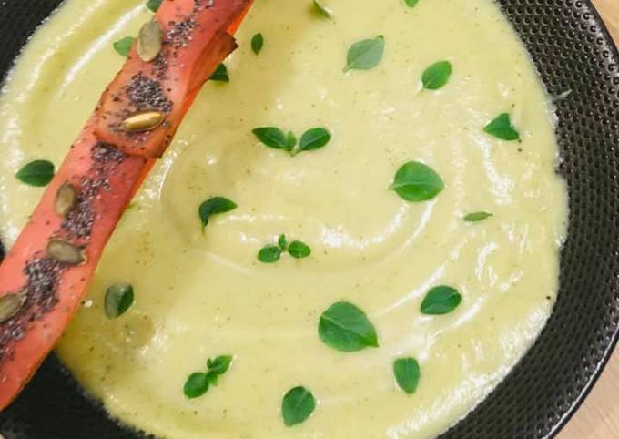 Velouté de Courgettes et Chips de Jambon