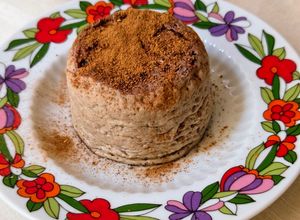 Una foto de Flan proteico en minutos ⏲️ sin azúcar 🍮 ¿En déficit calórico? ¡No te quedes sin tu flancito sano! 🍮