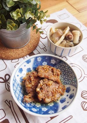Hình của món Cốt lếch ram mặn.
