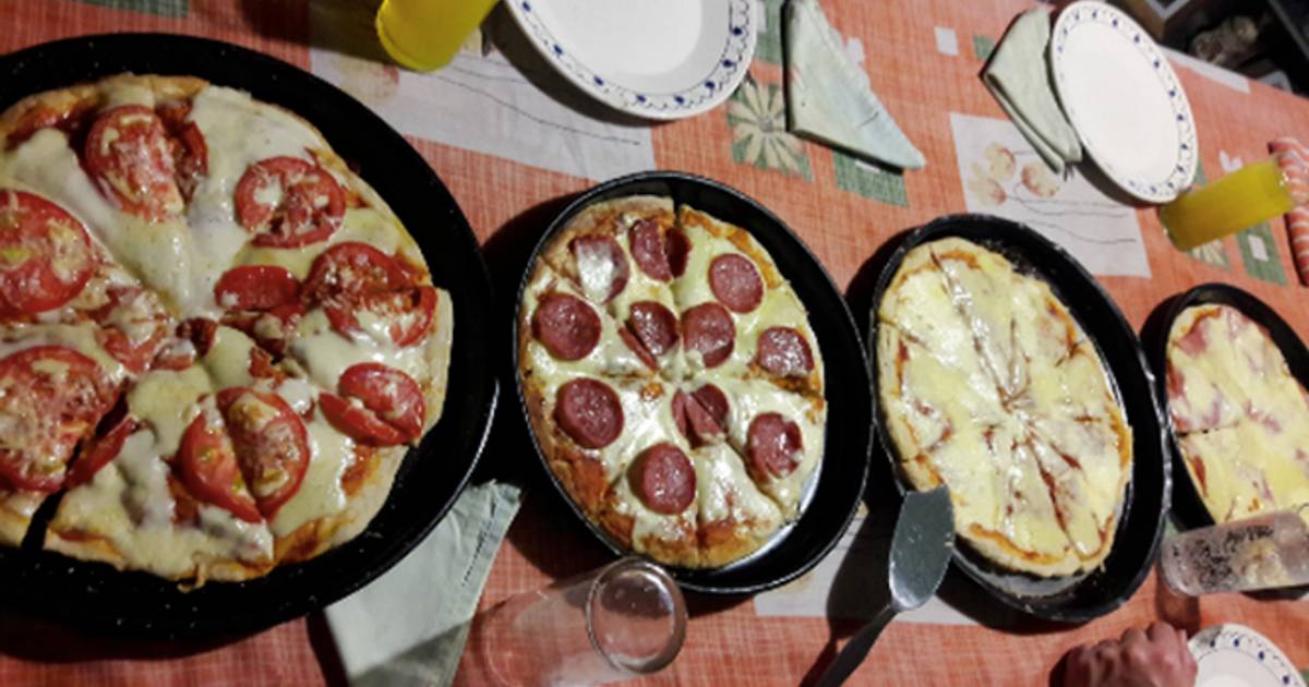 Pizzas caseras Receta de Estefania 😊- Cookpad