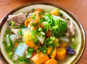 Hình của món Canh Sườn Non Ninh Củ.