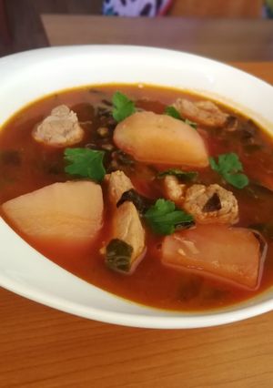 Foto principal de Sopa de armuelle con carne y patatas