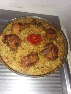 صورة لوصفة رز بالدجاج في الفرن بذوق المطاعم