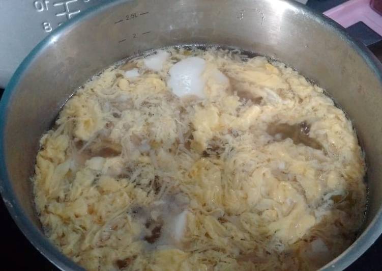 Langkah Mudah untuk Menyiapkan Sup Tahu Telur (sehat, simple, no minyak), Enak Banget