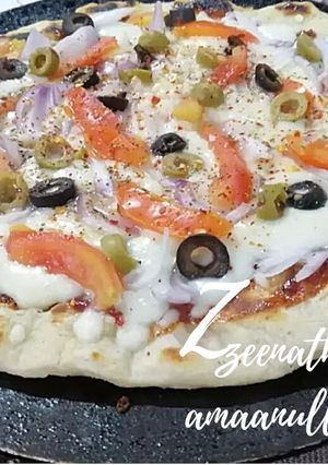 A picture of Tawa Mixed Veg Pizza without Yeast and Baking powder.