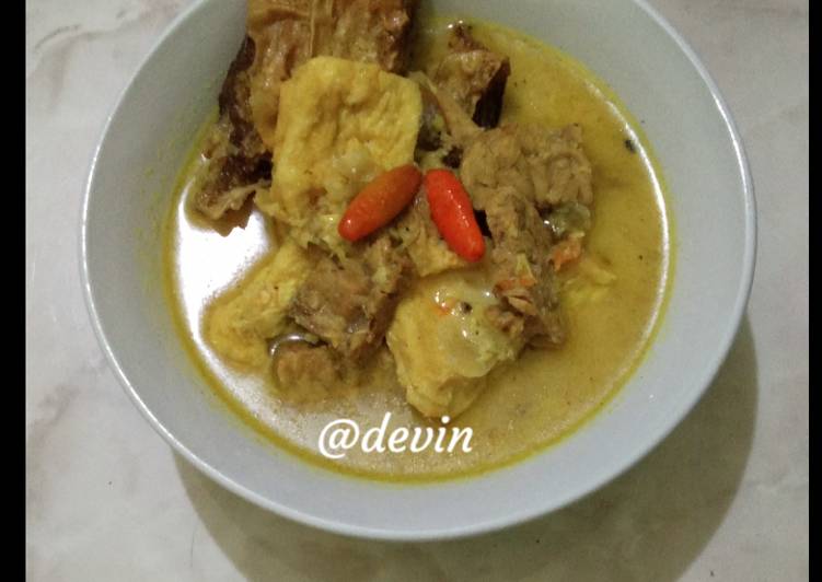 20. Mangut Ikan Pari, Tahu, Tempe