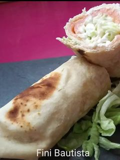 Una foto de Burritos de salmón
