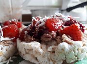 Una foto de con cacao amargo y mantequilla de mani